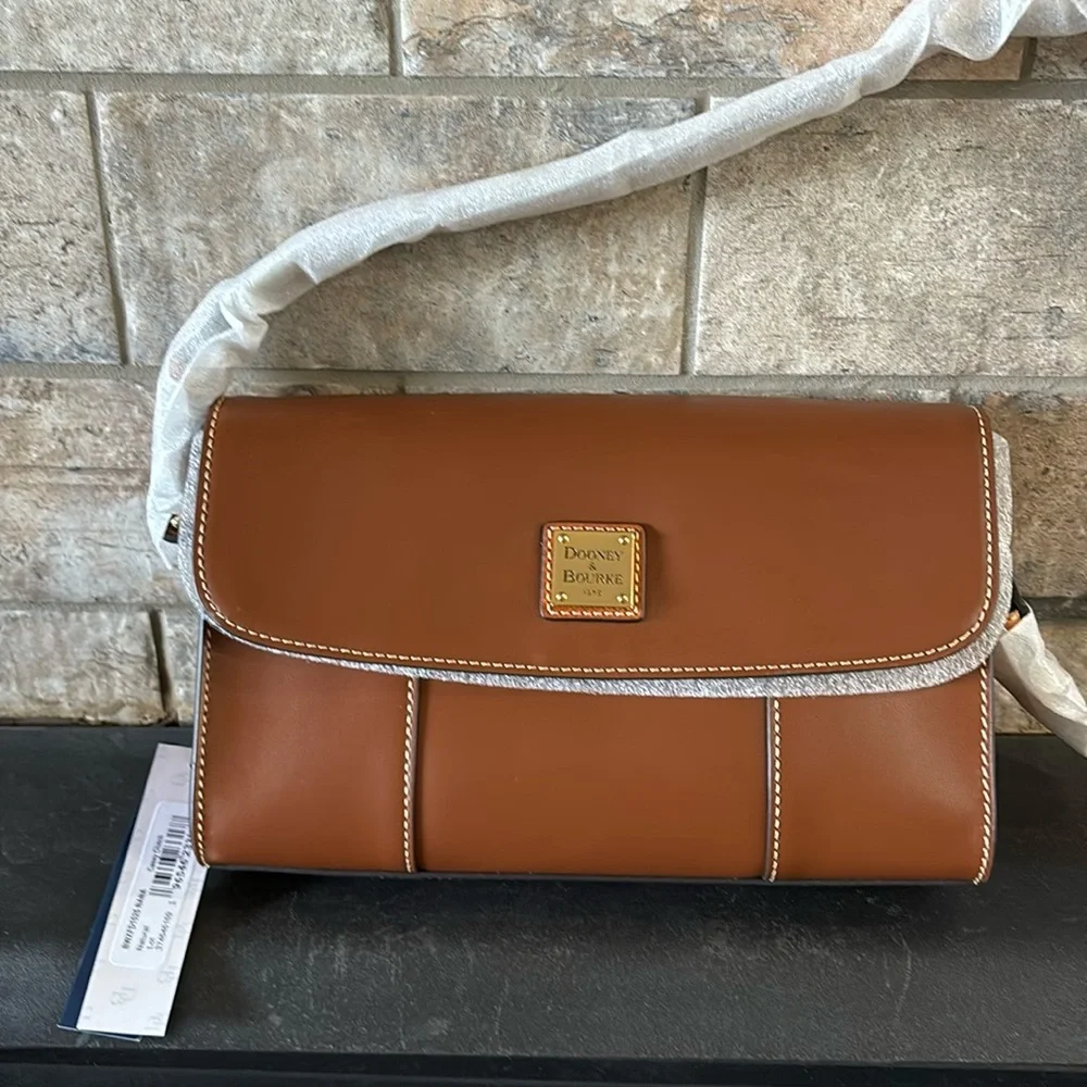 NWT Dooney & Bourke shoulder bag - Picture 1 of 4